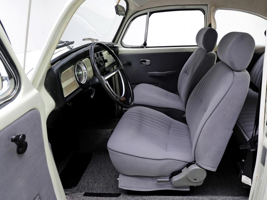 Интерьер Volkswagen Beetle 1969 года  (NA) (фото 3 из 8)